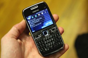 Nokia E72