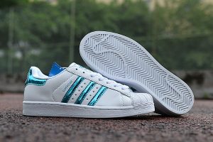 tênis adidas