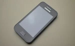 smartphone samsung galaxy ace